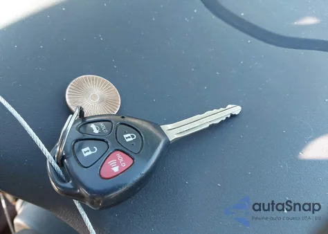 2013 Toyota Corolla S z USA, uszkodzony, nr VIN 2T1BU4EE3DC112716